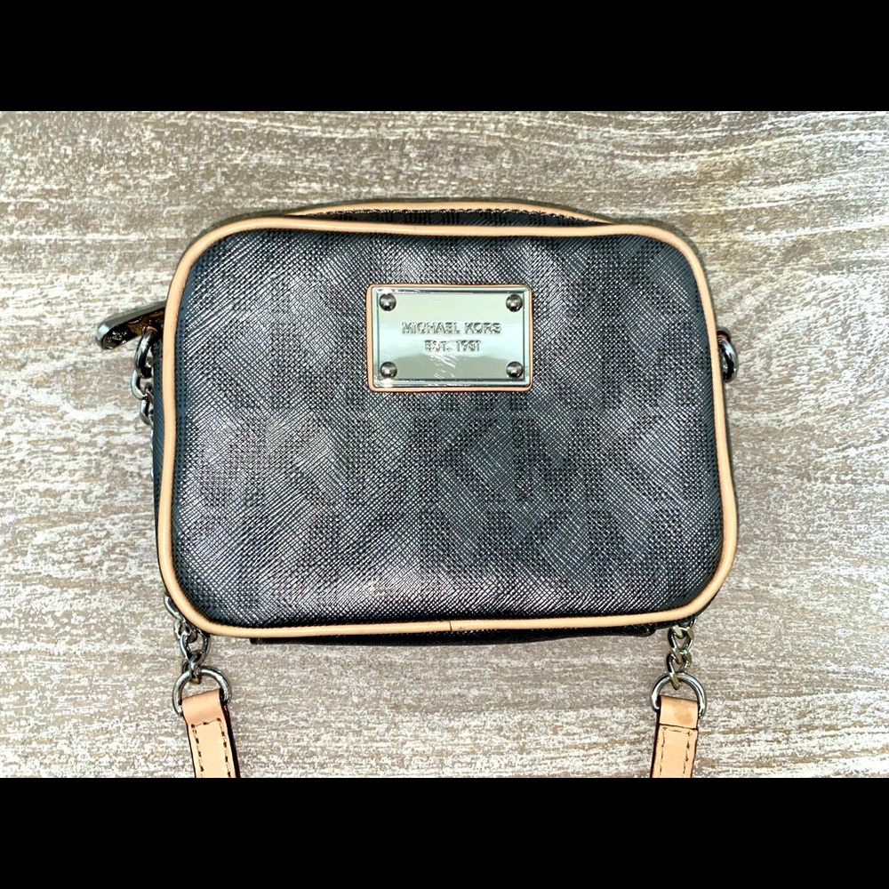 NWOT-Michael Kors Silver/Tan Women’s Crossbody Bag